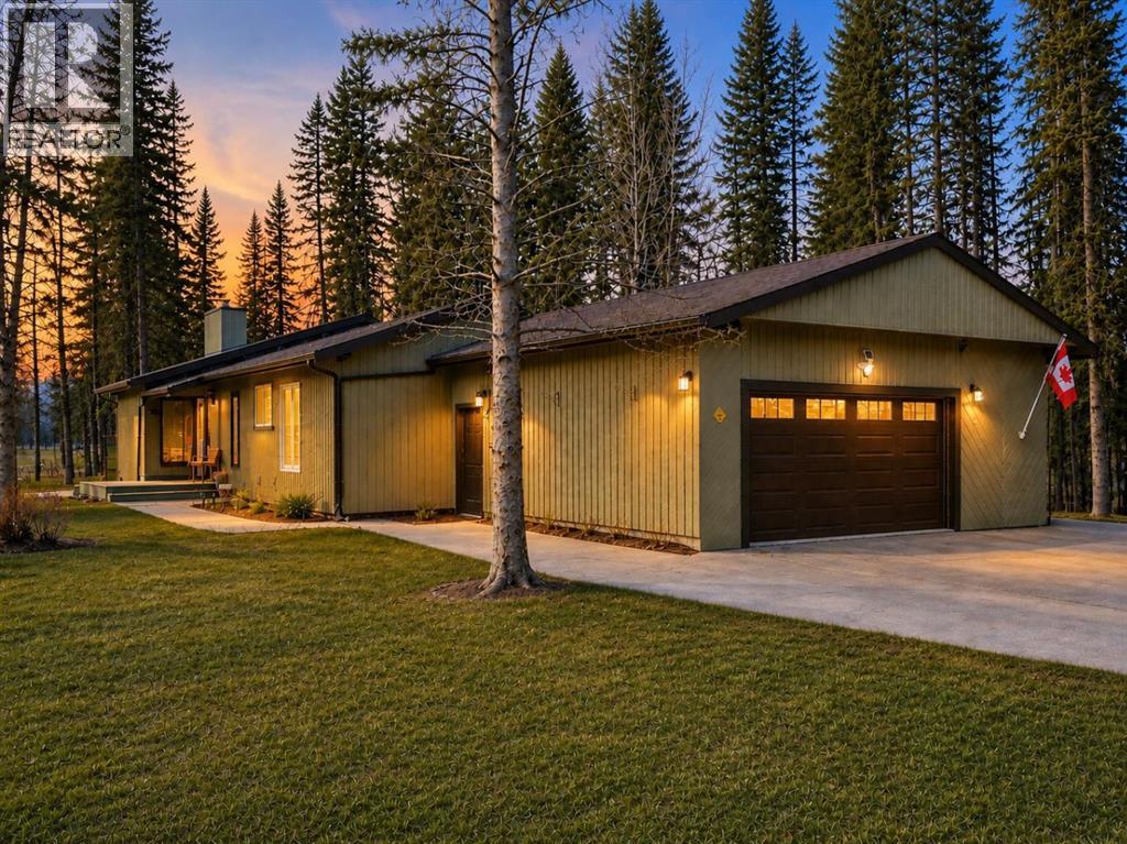 12 Wolf Crescent, Rural Rocky View County, Alberta
