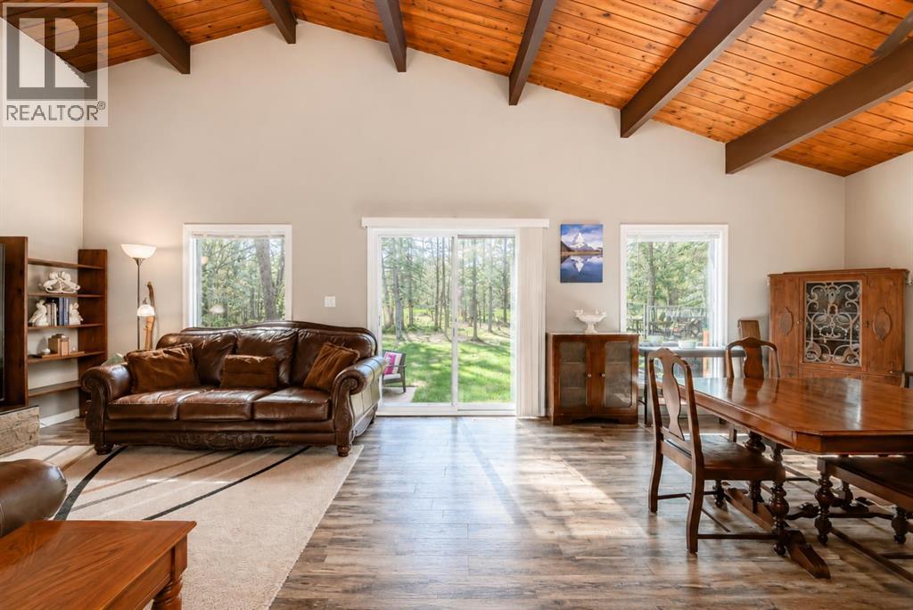 12 Wolf Crescent, Rural Rocky View County, Alberta  T3Z 1A3 - Photo 11 - A2311257