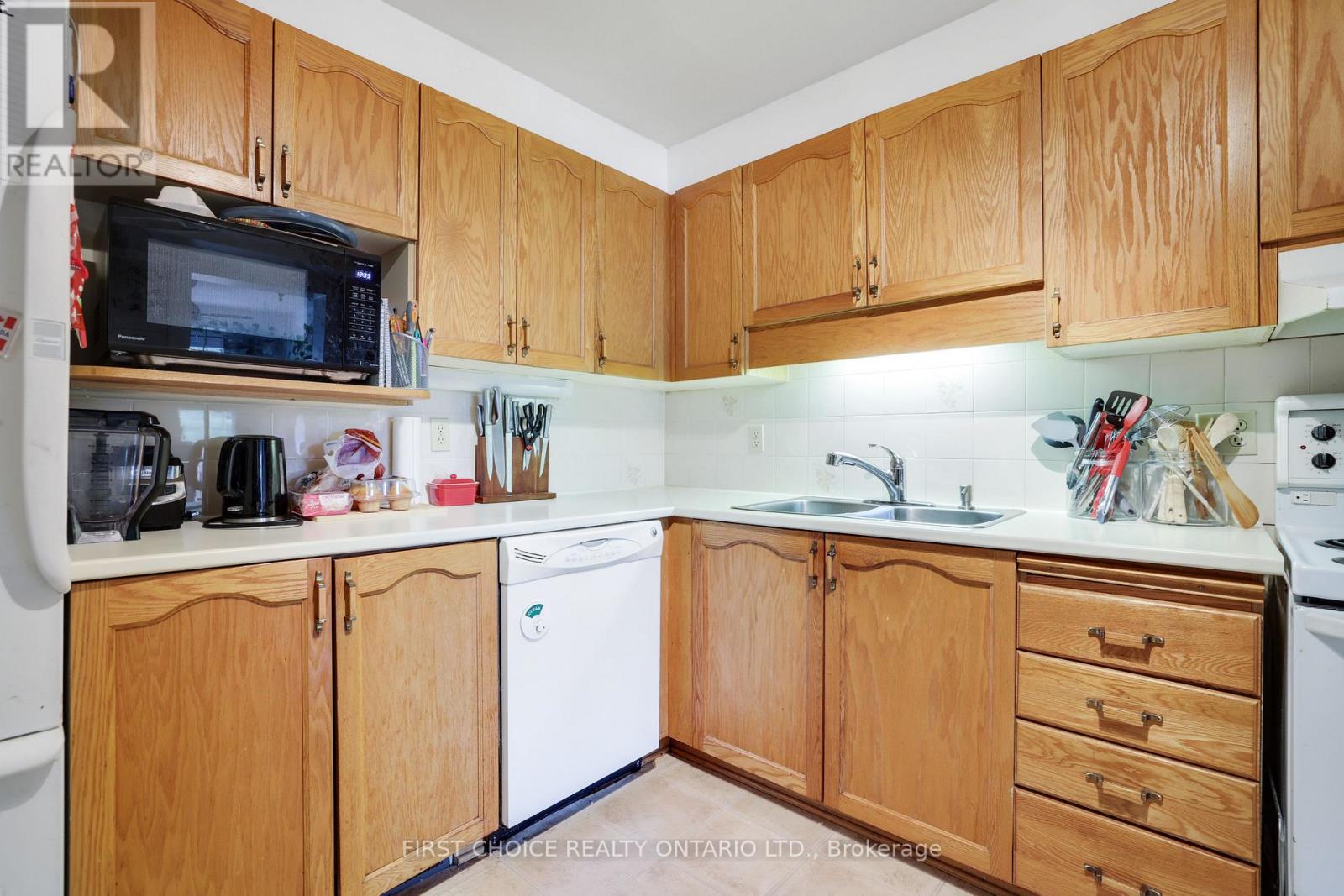 10 Maravista Drive, Ottawa, Ontario  K2J 2Z5 - Photo 5 - X13139758