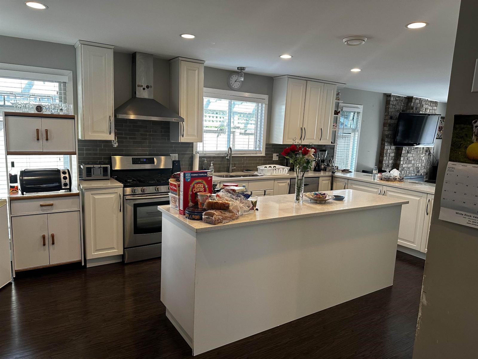 2020 156a Street, Surrey, British Columbia  V4A 6S3 - Photo 8 - R3105640