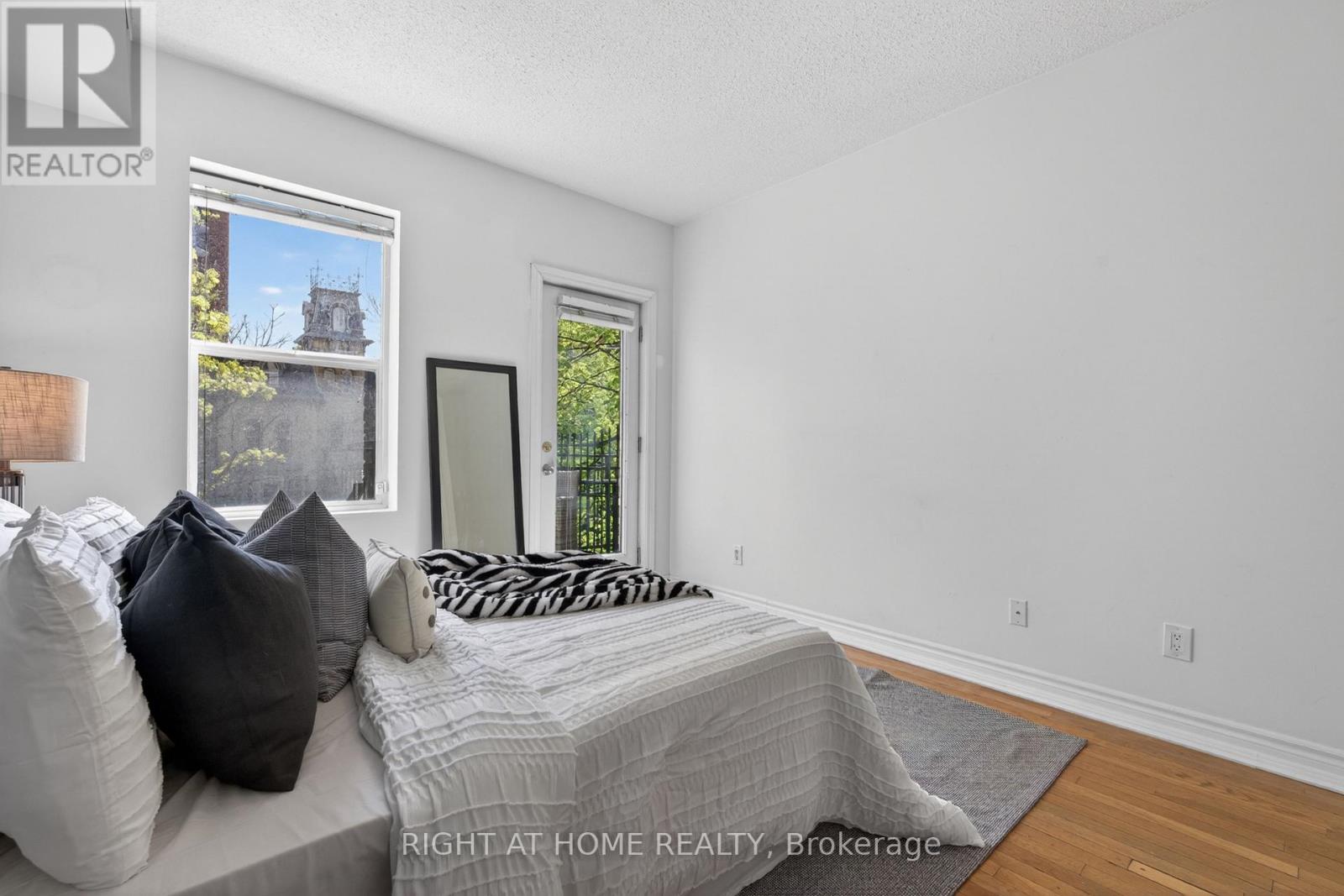 301 - 412 Jarvis Street, Toronto, Ontario  M4Y 2G6 - Photo 25 - C13139768