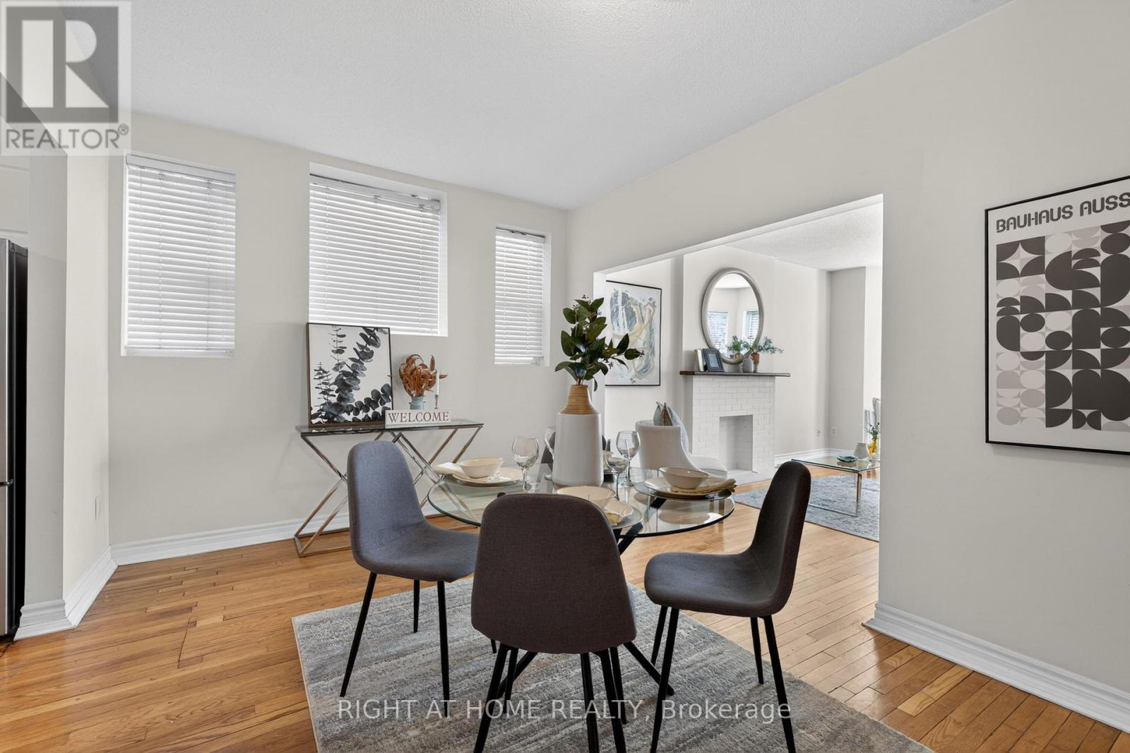 301 - 412 Jarvis Street, Toronto, Ontario  M4Y 2G6 - Photo 5 - C13139768