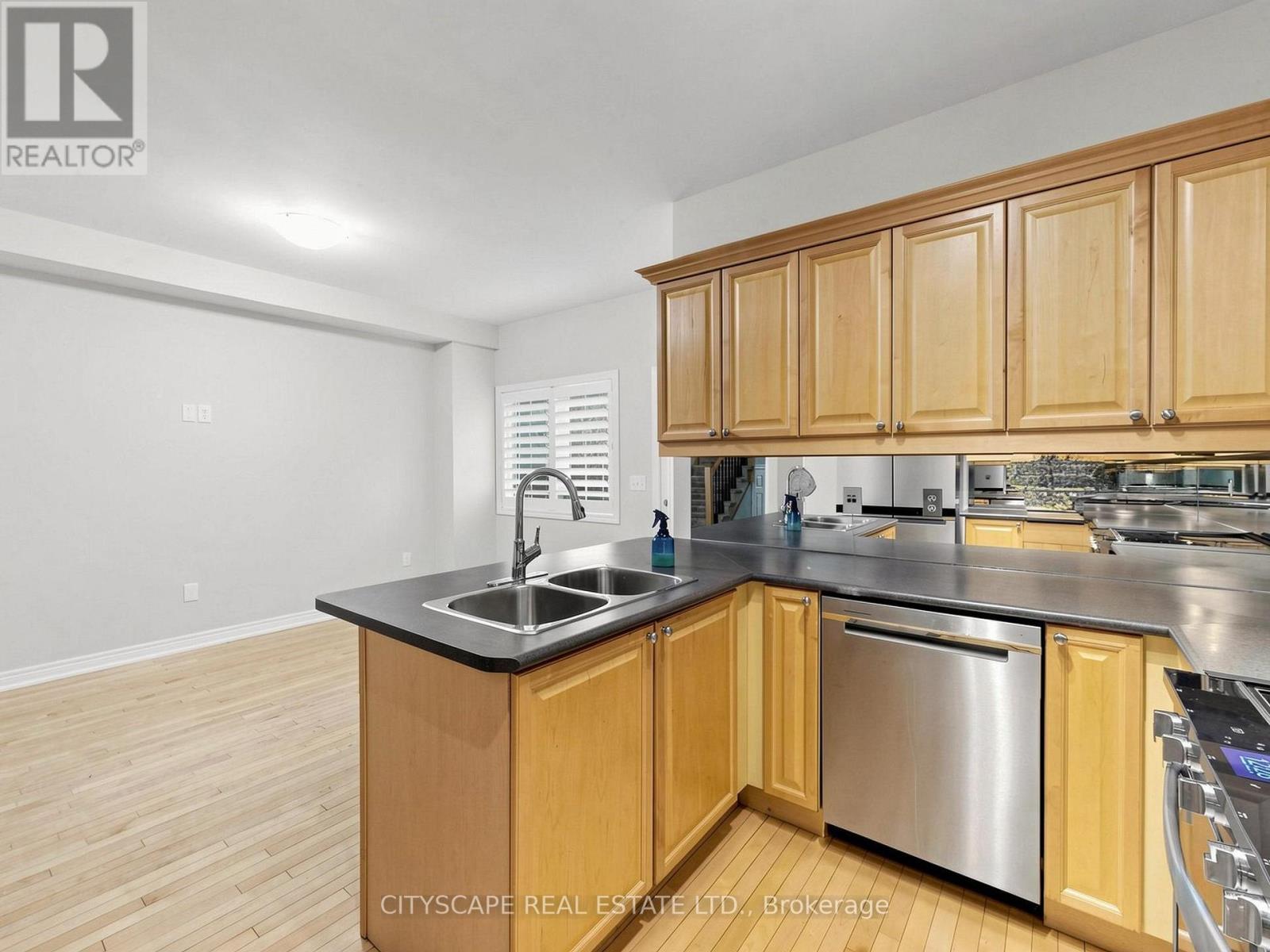 3740 Nightstar Drive, Mississauga, Ontario  L5M 7Z7 - Photo 16 - W13125336