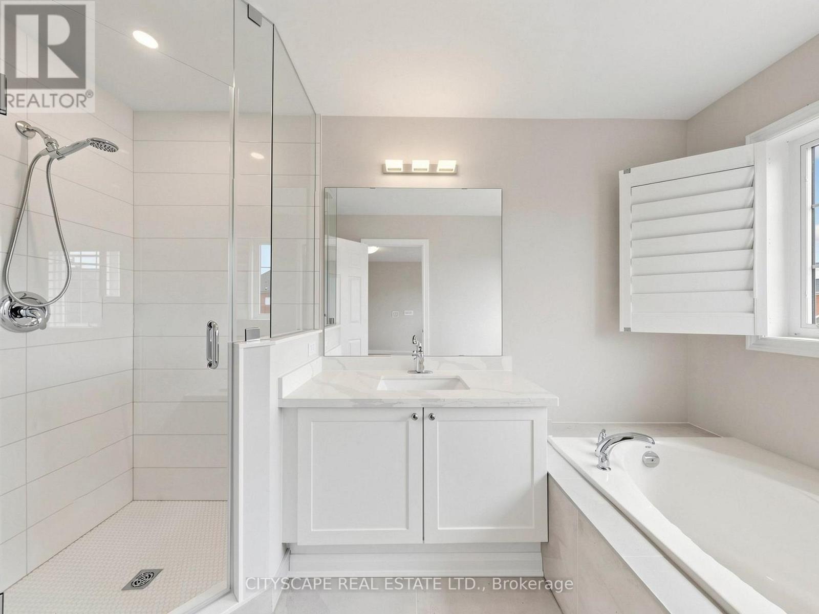 3740 Nightstar Drive, Mississauga, Ontario  L5M 7Z7 - Photo 19 - W13125336