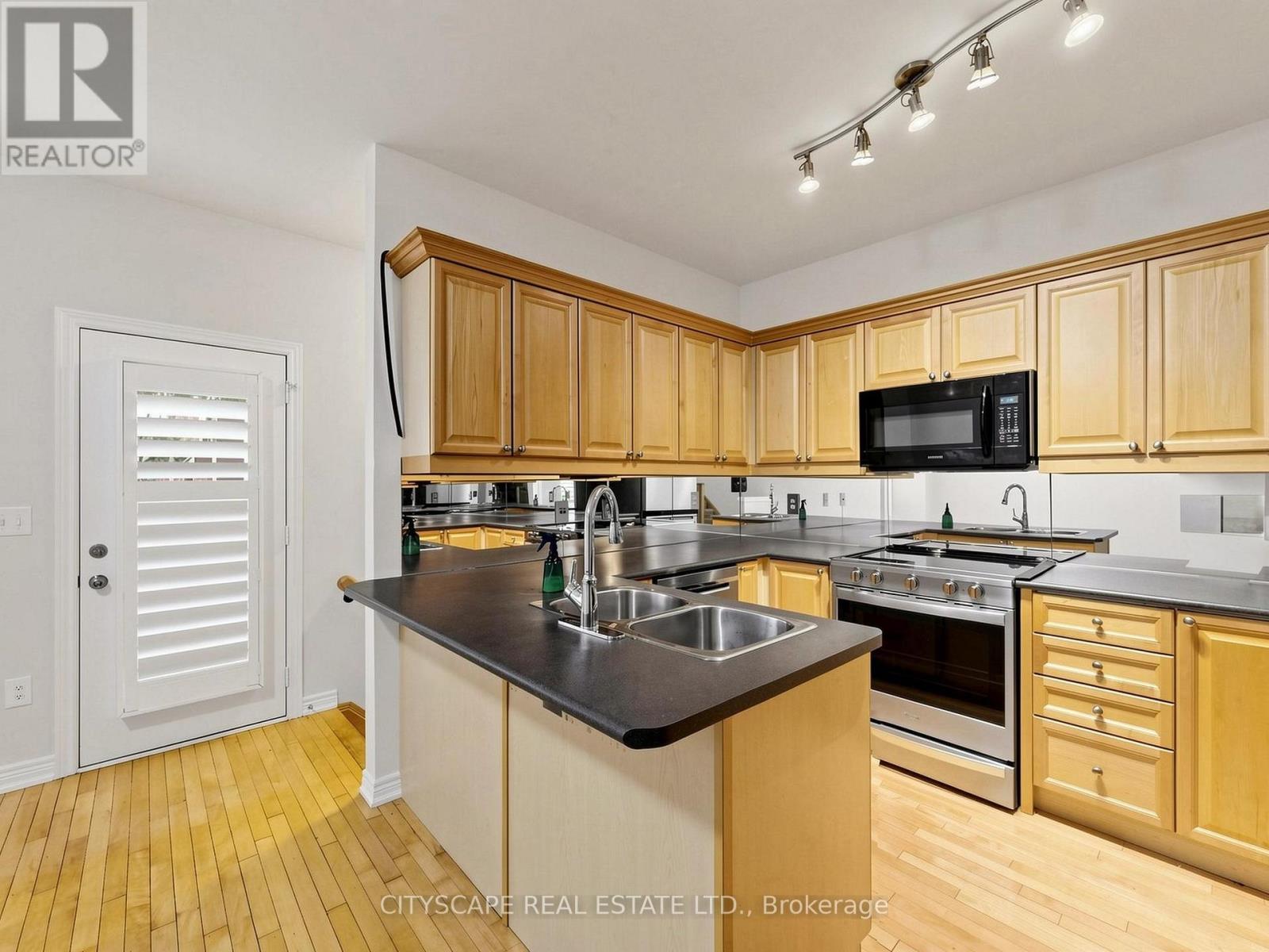 3740 Nightstar Drive, Mississauga, Ontario  L5M 7Z7 - Photo 15 - W13125336