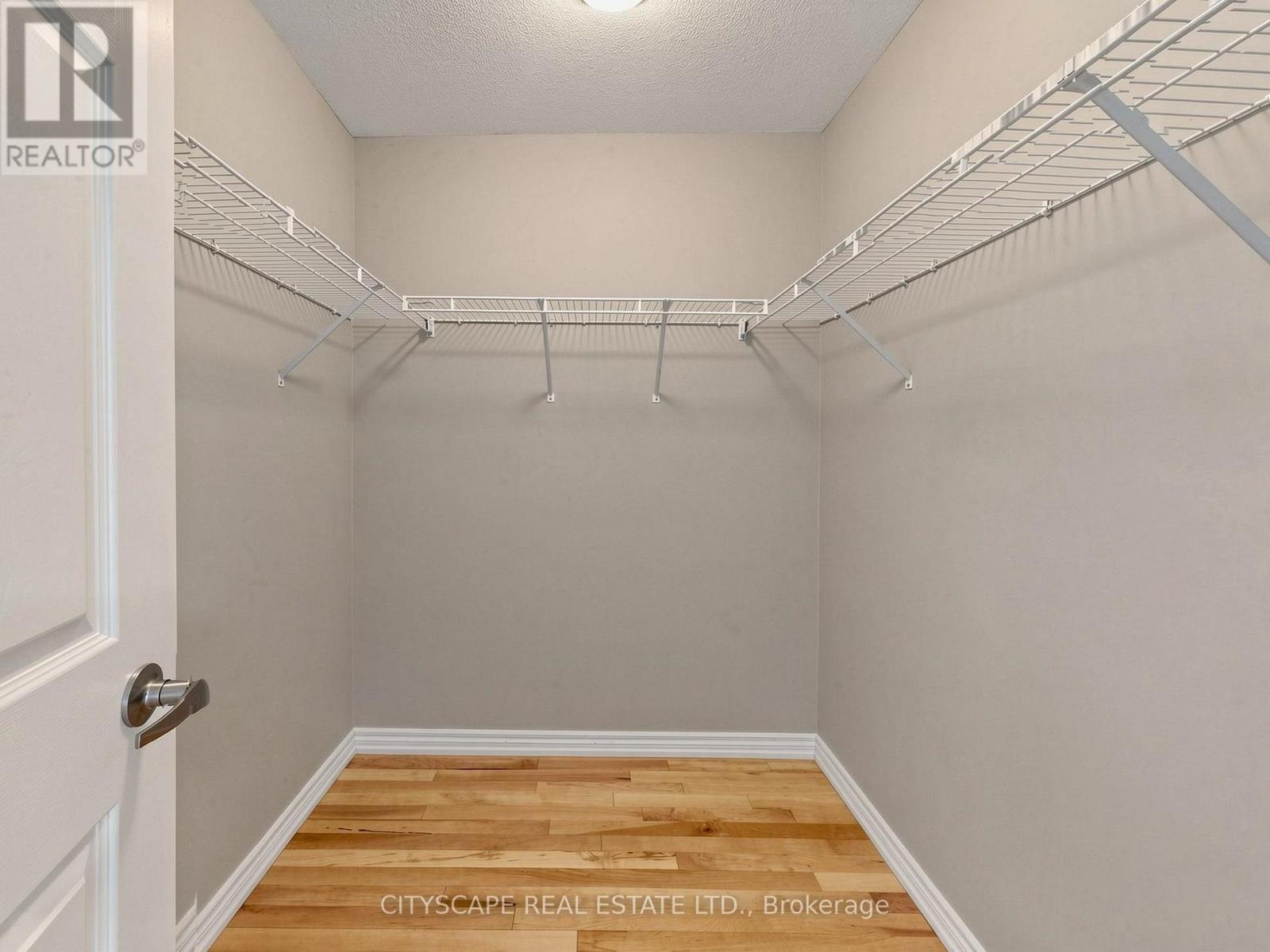 3740 Nightstar Drive, Mississauga, Ontario  L5M 7Z7 - Photo 24 - W13125336