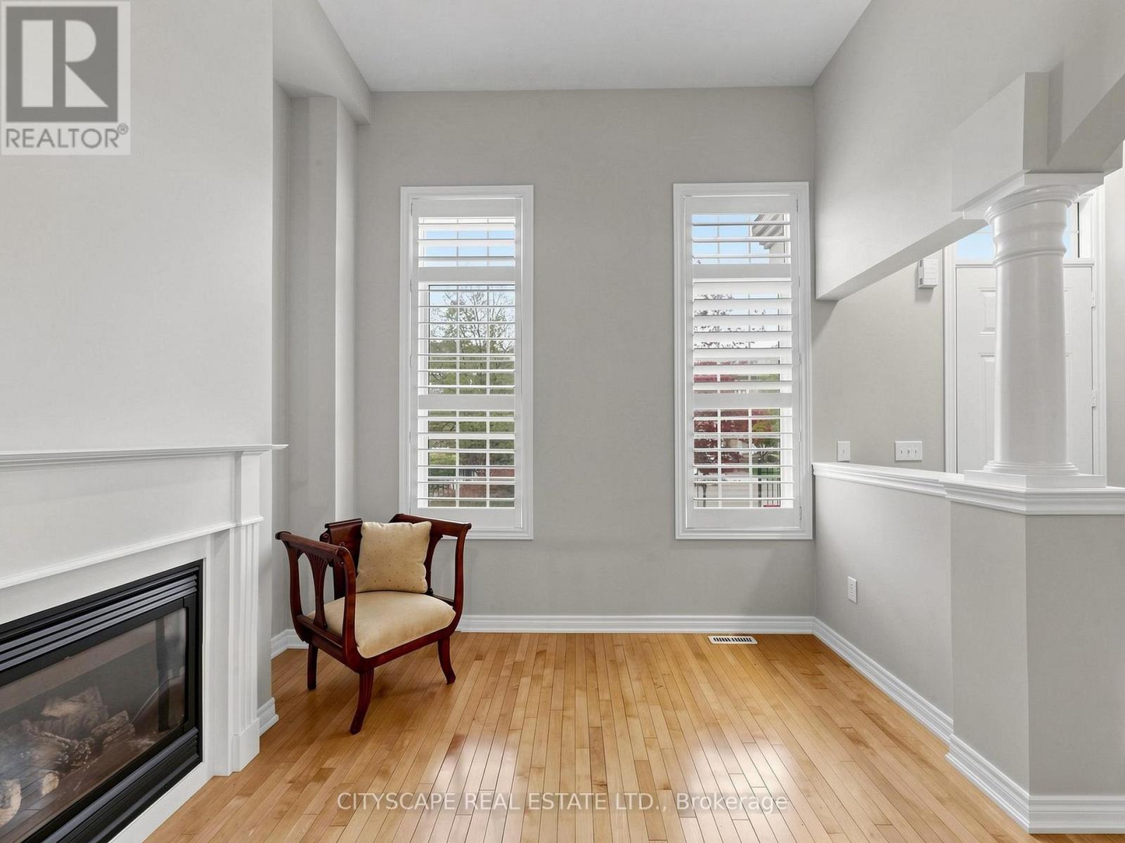 3740 Nightstar Drive, Mississauga, Ontario  L5M 7Z7 - Photo 5 - W13125336