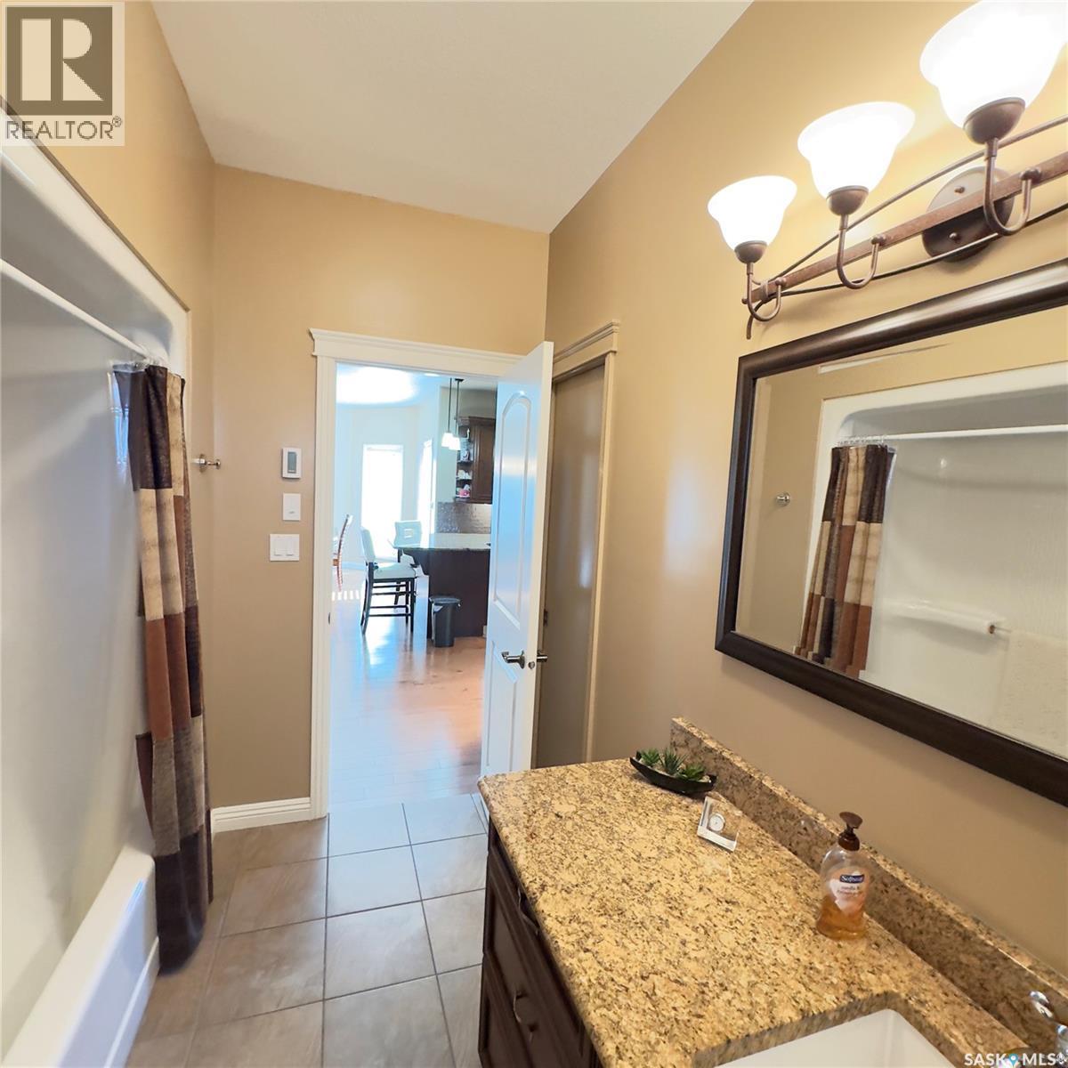 82 Estates Drive, Elk Ridge, Saskatchewan  S0J 0N0 - Photo 5 - SK036230