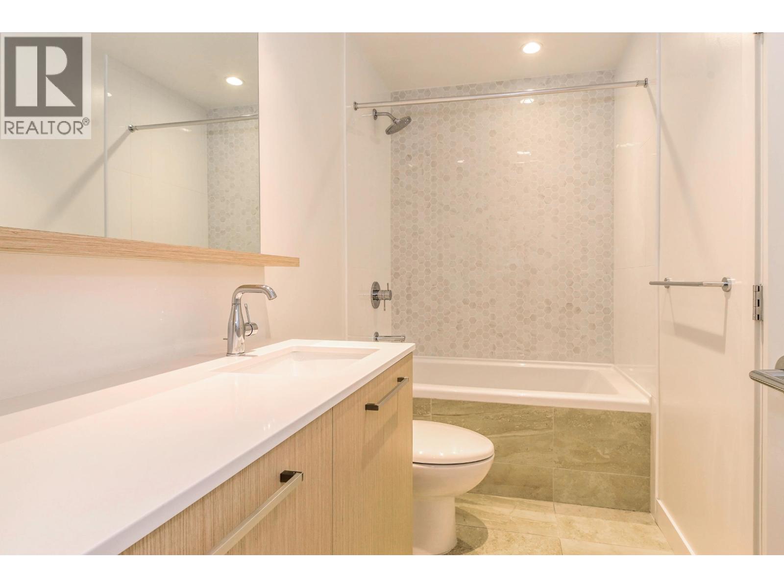 907 567 Clarke Road, Coquitlam, British Columbia V3J 0K7 - Photo 12 - R3120437