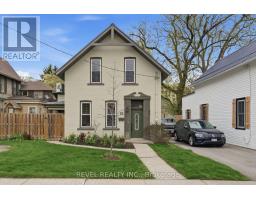 52 CAMBRIDGE STREET N, Kawartha Lakes, Ontario