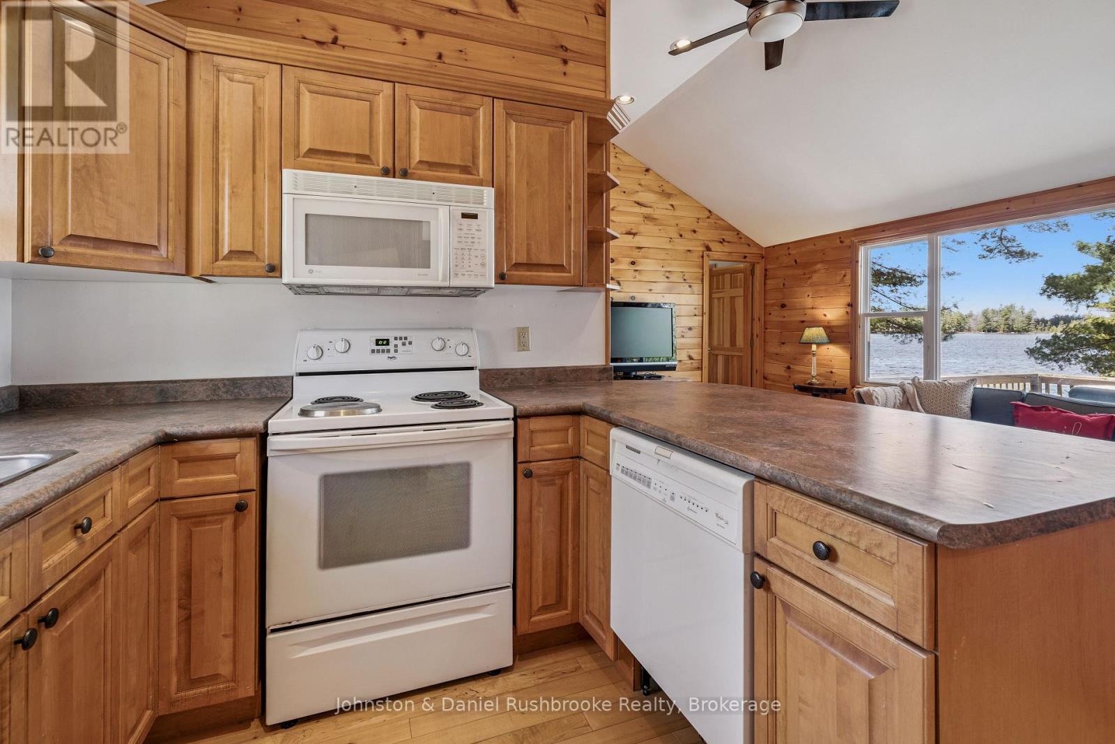1233 S Kahshe Lake Road, Gravenhurst, Ontario P0E 1G0 - Photo 14 - X13112644