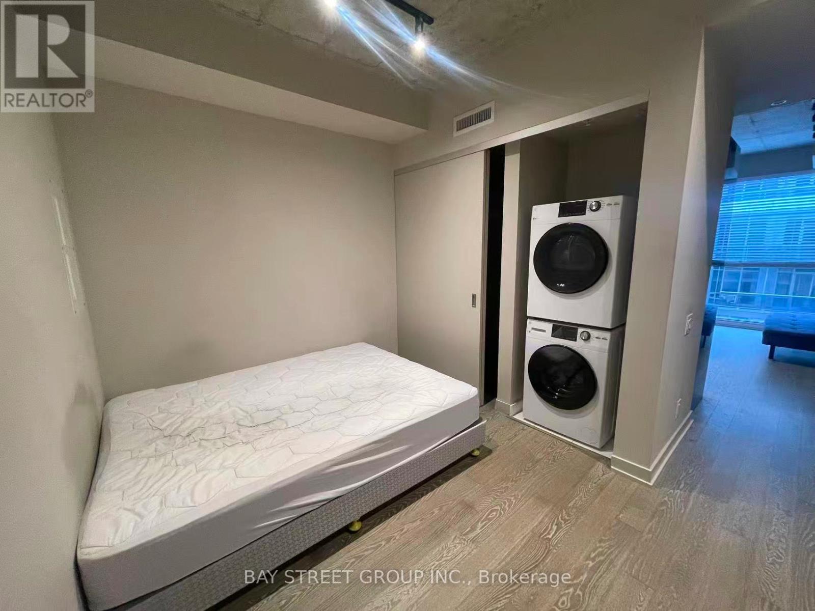 811 - 39 Brant Street, Toronto, Ontario  M5V 2L9 - Photo 4 - C13139784