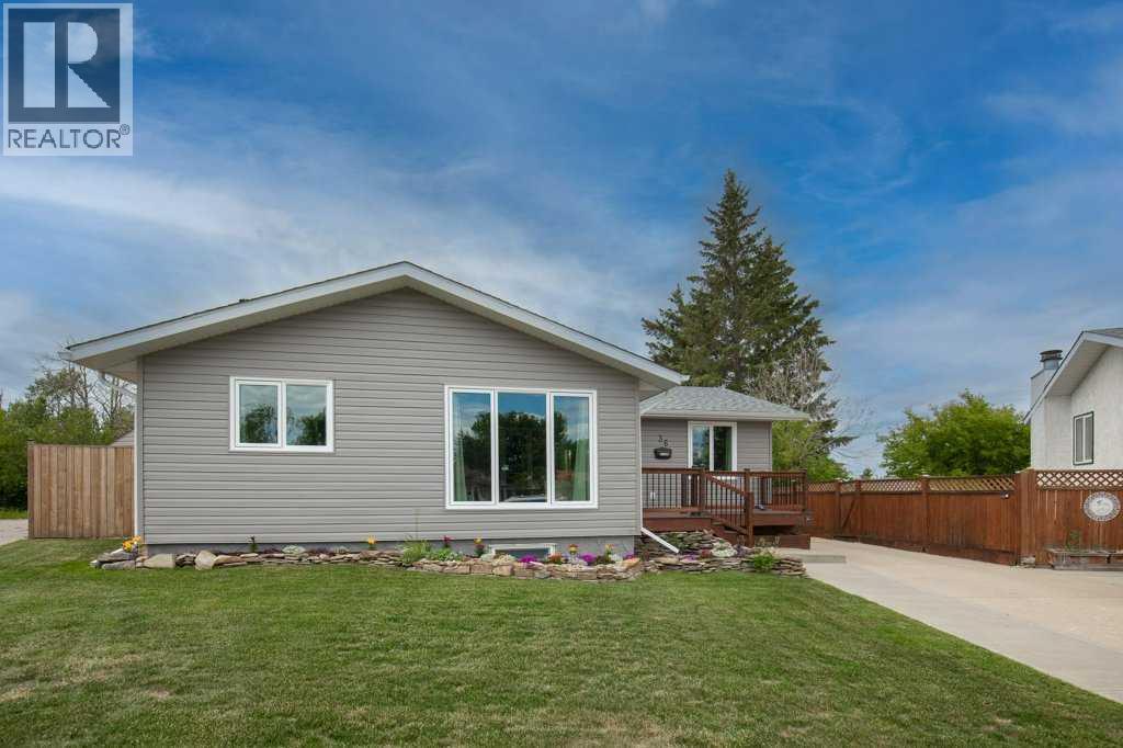 36 Harvey Close, Red Deer, Alberta  T4N 6C4 - Photo 3 - A2235898