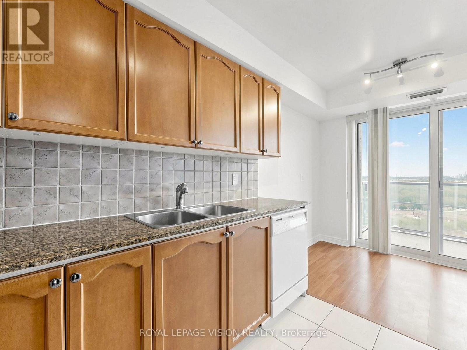 1415 - 83 Borough Drive, Toronto, Ontario  M1P 5E4 - Photo 11 - E13139804