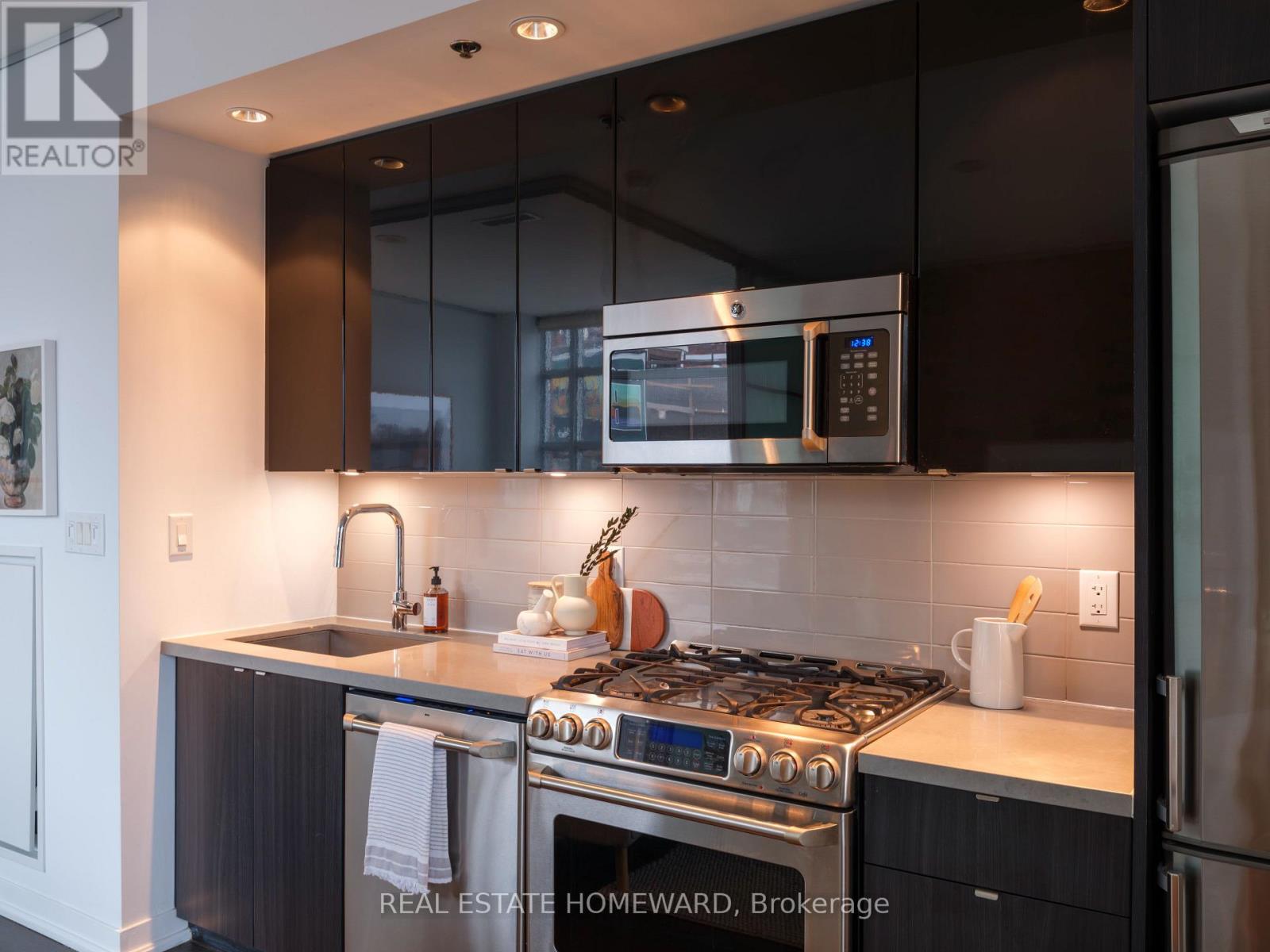 412 - 88 Colgate Avenue, Toronto, Ontario  M4M 0A6 - Photo 5 - E13139816