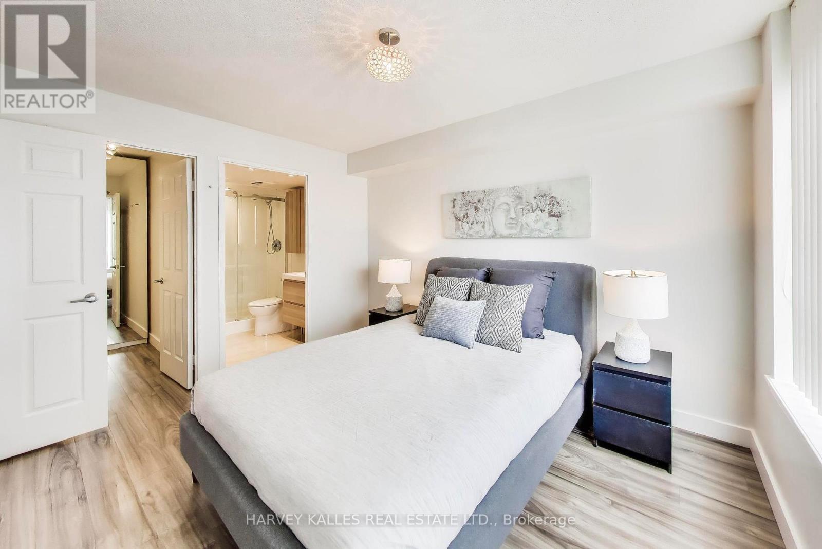 401 - 1369 Bloor Street W, Toronto, Ontario  M6P 4J4 - Photo 15 - C13138756