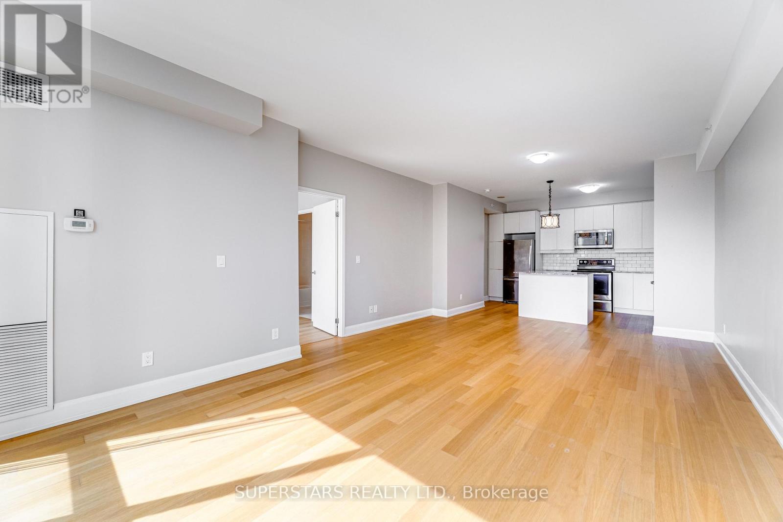 401 - 2910 Highway 7, Vaughan, Ontario L4K 0H8 - Photo 11 - N13139808