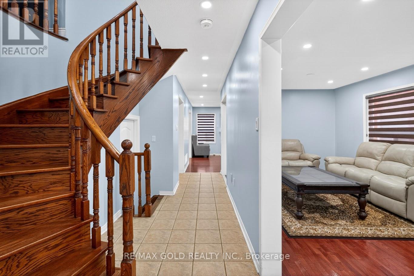 50 Ranchero Drive, Brampton, Ontario  L7A 3C6 - Photo 4 - W13139774