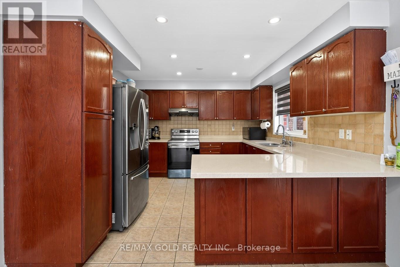 50 Ranchero Drive, Brampton, Ontario  L7A 3C6 - Photo 7 - W13139774