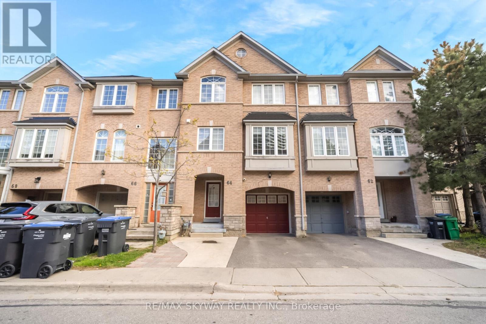 64 BERNARD AVENUE, Brampton, Ontario