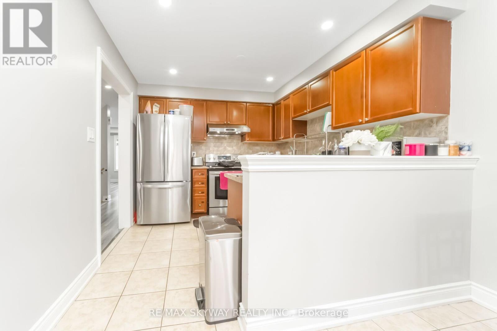 64 Bernard Avenue, Brampton, Ontario  L6Y 5S4 - Photo 16 - W13139798