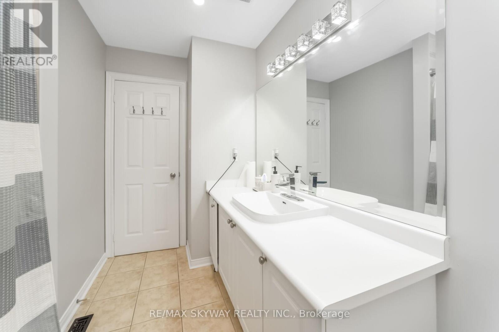 64 Bernard Avenue, Brampton, Ontario  L6Y 5S4 - Photo 32 - W13139798