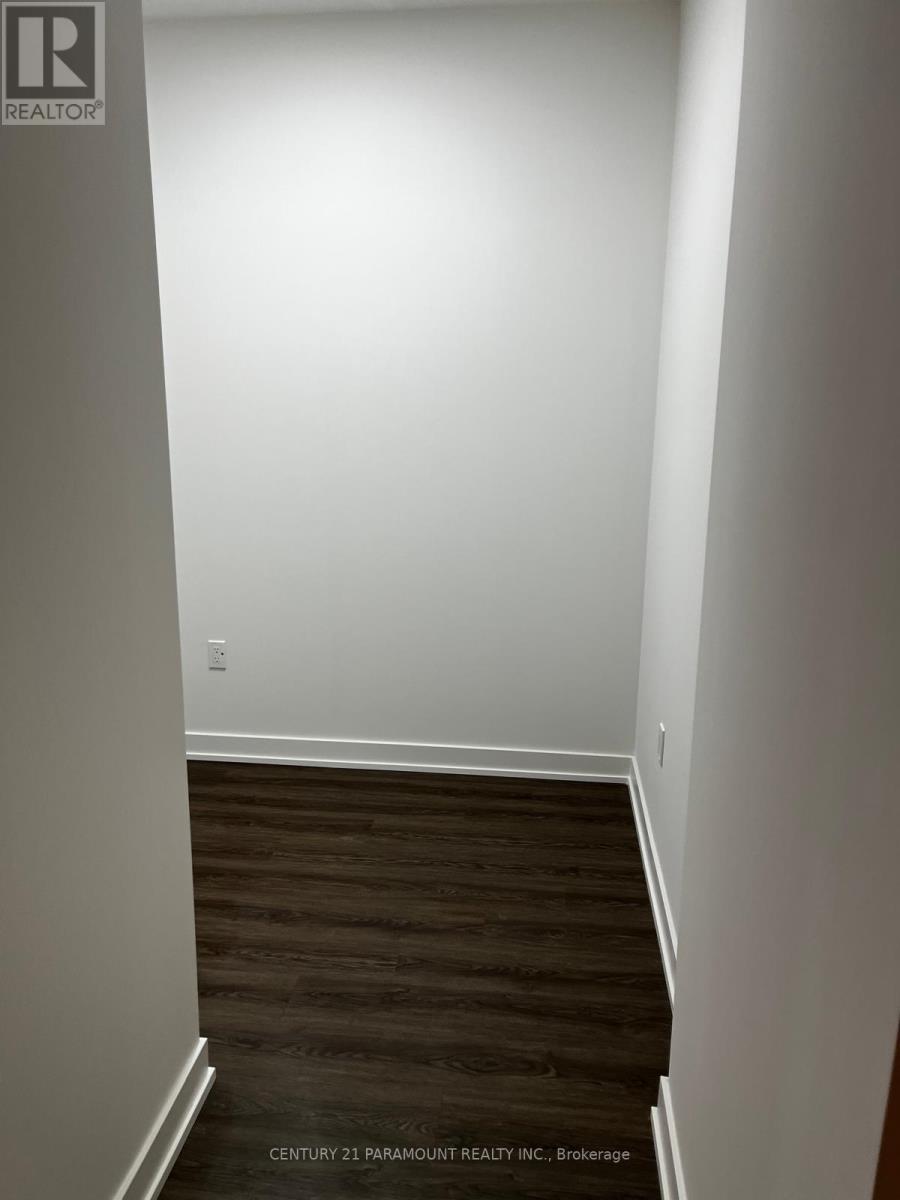 2209 - 448 Burnhamthorpe Road W, Mississauga, Ontario  L5B 0R4 - Photo 9 - W13139820