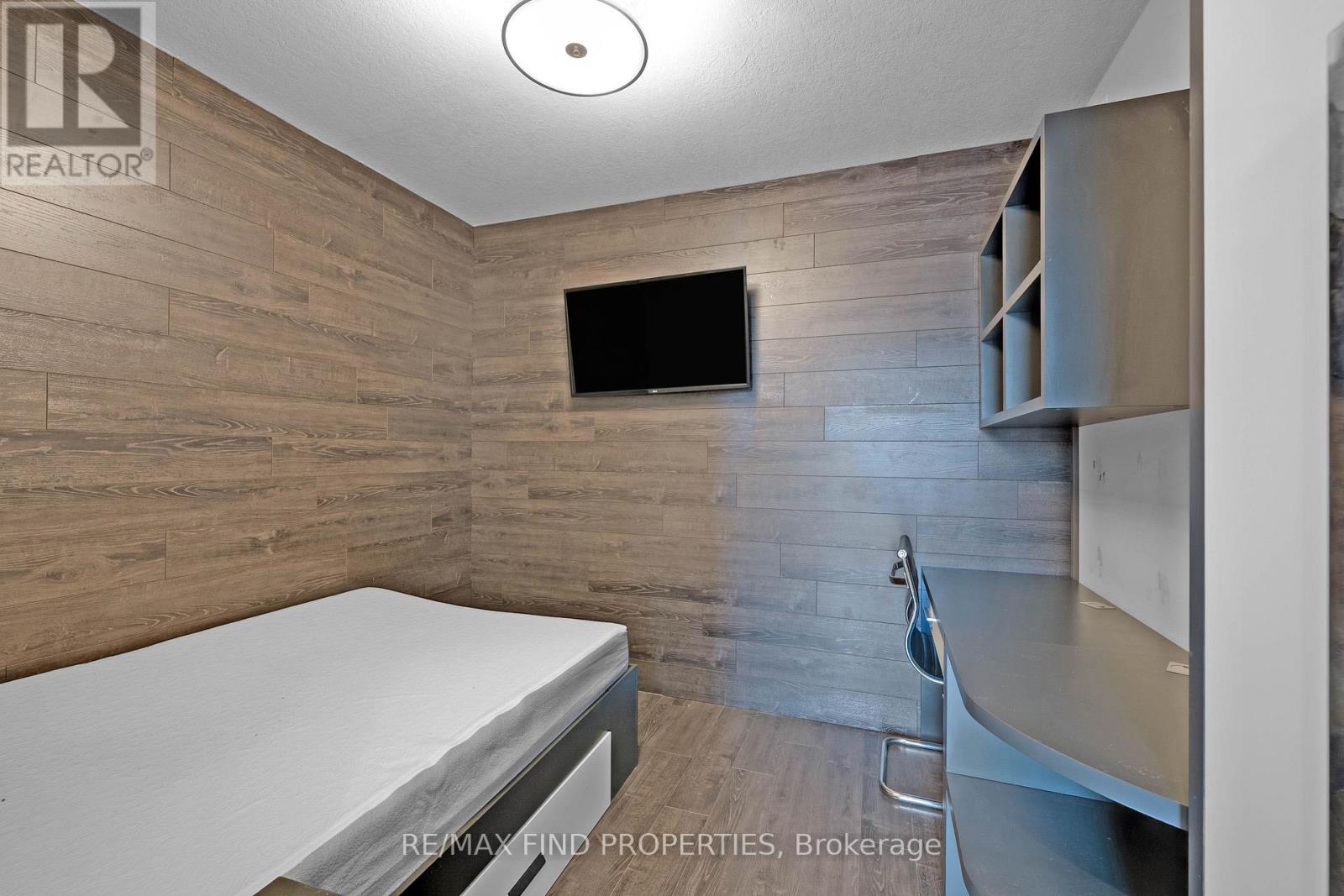 2709 - 330 Phillip Street, Waterloo, Ontario  N2L 3W9 - Photo 21 - X12921084