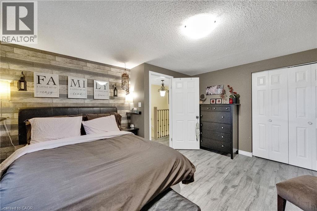 220 Rosebank Place, Kitchener, Ontario  N2E 2R8 - Photo 23 - 40830975