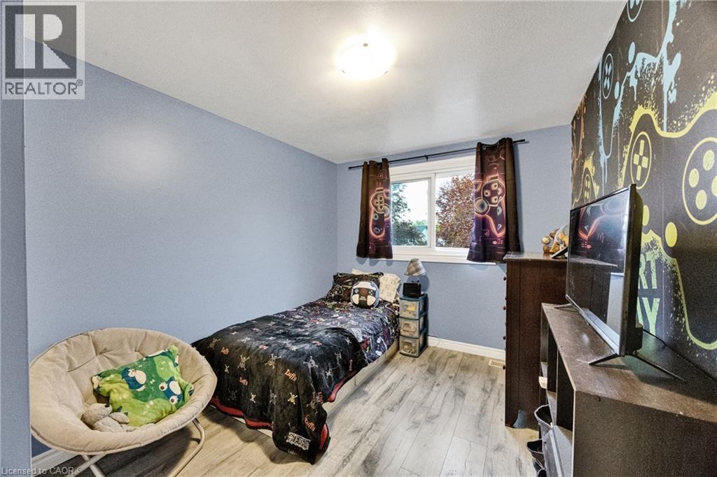 220 Rosebank Place, Kitchener, Ontario  N2E 2R8 - Photo 26 - 40830975