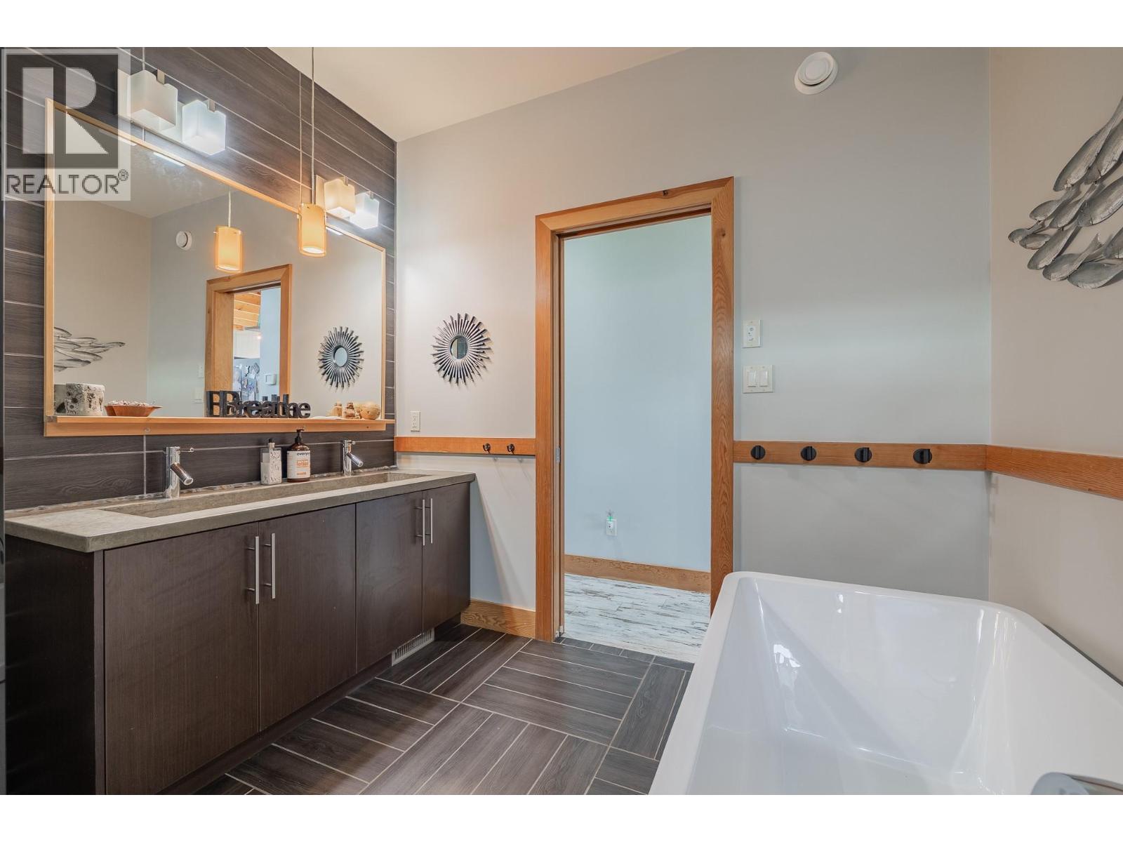 1373 Canterbury Way, Invermere, British Columbia  V0A 1K4 - Photo 25 - 10383000