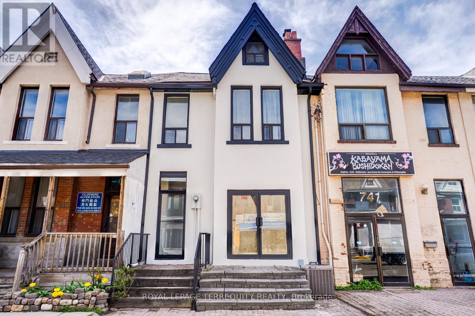 Upper - 743 Gerrard Street E, Toronto, Ontario  M4M 1Y5 - Photo 21 - E12906968