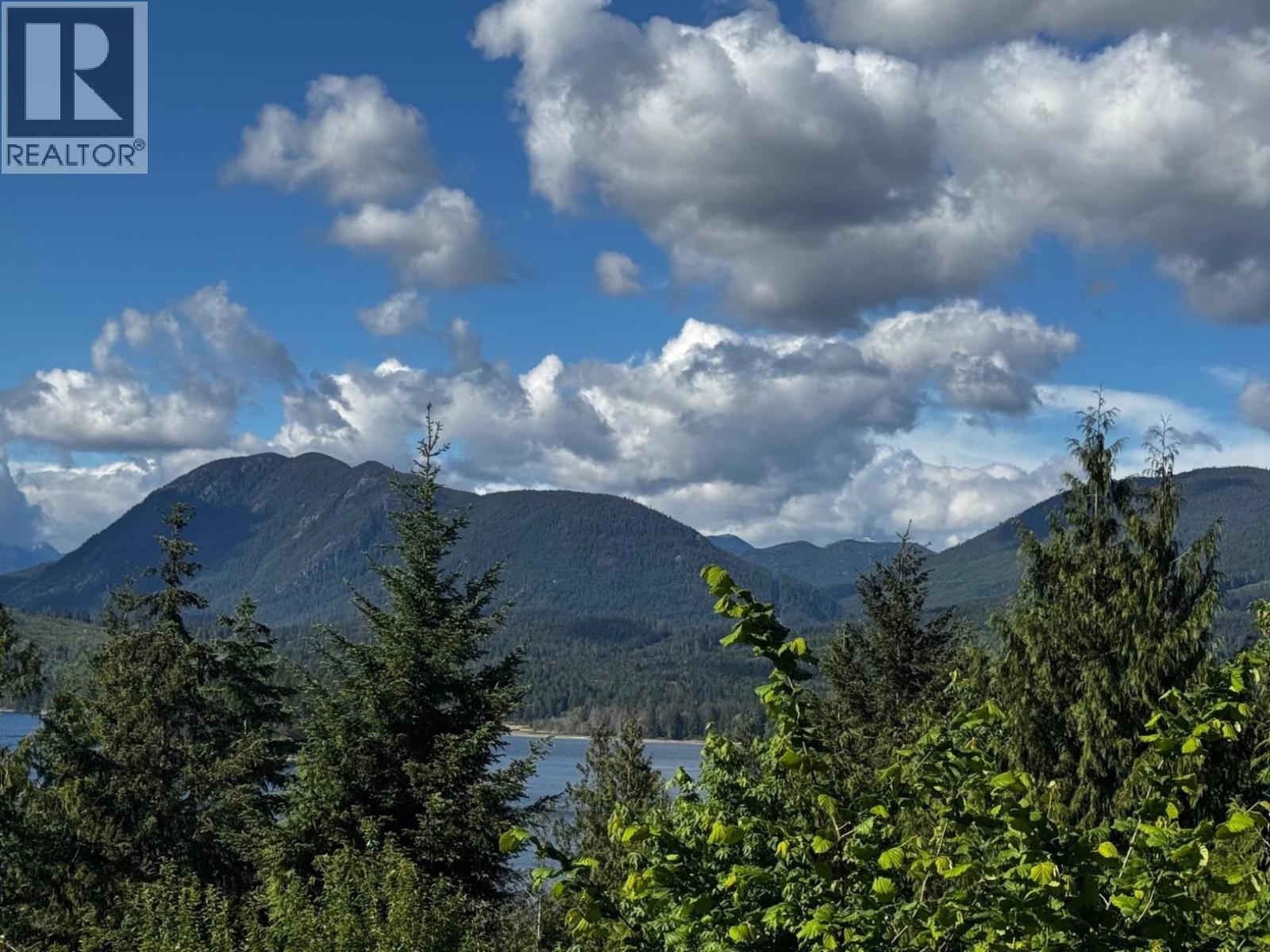 121 5780 Trail Avenue, Sechelt, British Columbia  V7Z 0K5 - Photo 31 - R3124570