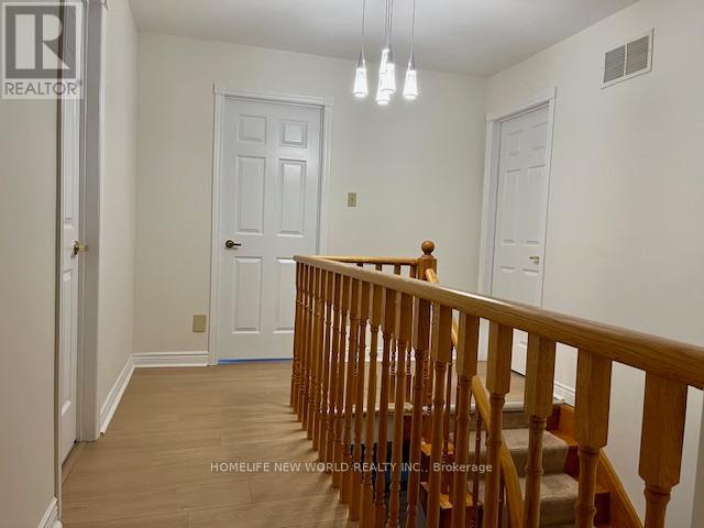 52 Fairholme Drive, Markham, Ontario  L3R 7R6 - Photo 13 - N13139848