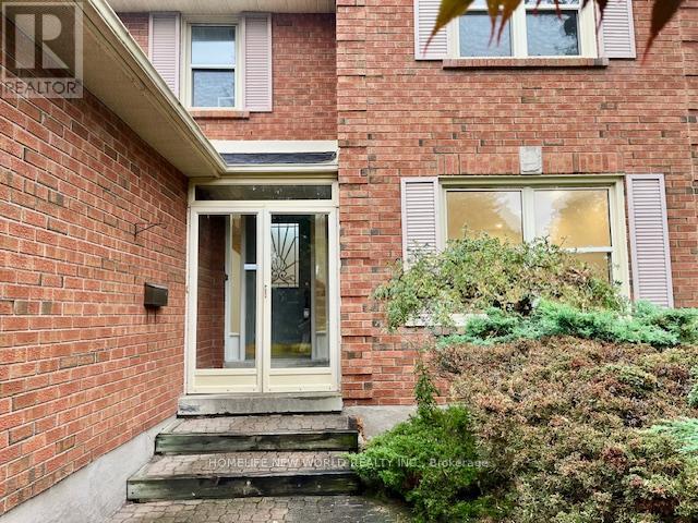 52 Fairholme Drive, Markham, Ontario  L3R 7R6 - Photo 2 - N13139848