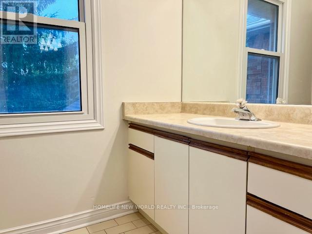52 Fairholme Drive, Markham, Ontario  L3R 7R6 - Photo 22 - N13139848