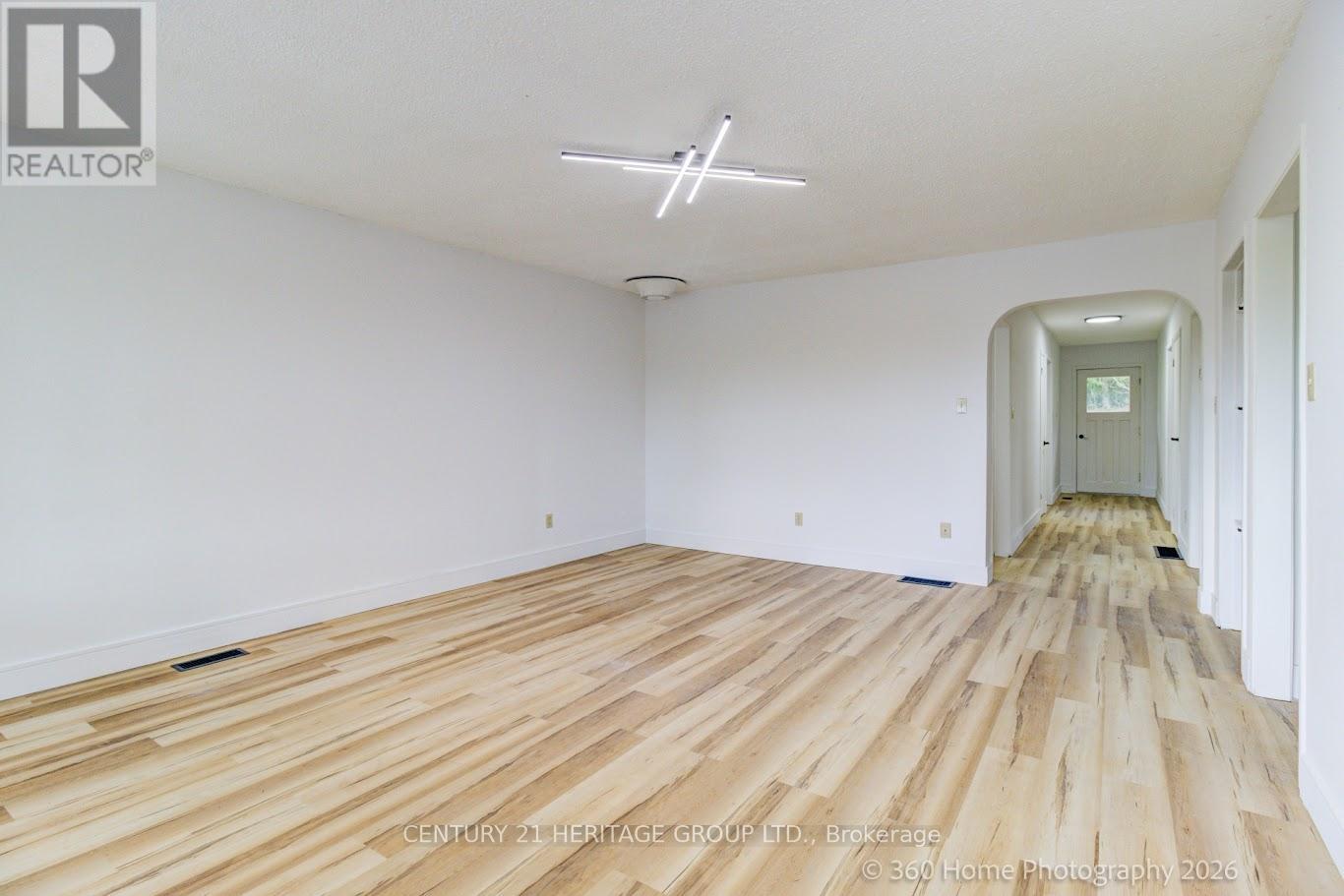 19276 Holland Landing Road, East Gwillimbury, Ontario  L9N 1M8 - Photo 9 - N13139862