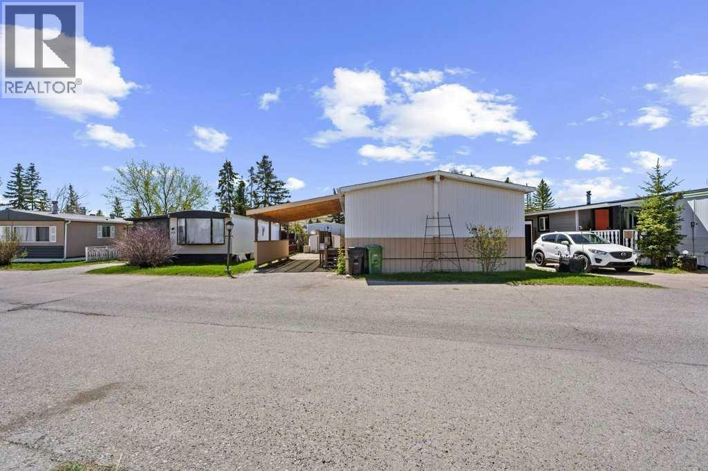 169, 3223 83 Street NW, Calgary, Alberta  T3B 5N2 - Photo 2 - A2311632