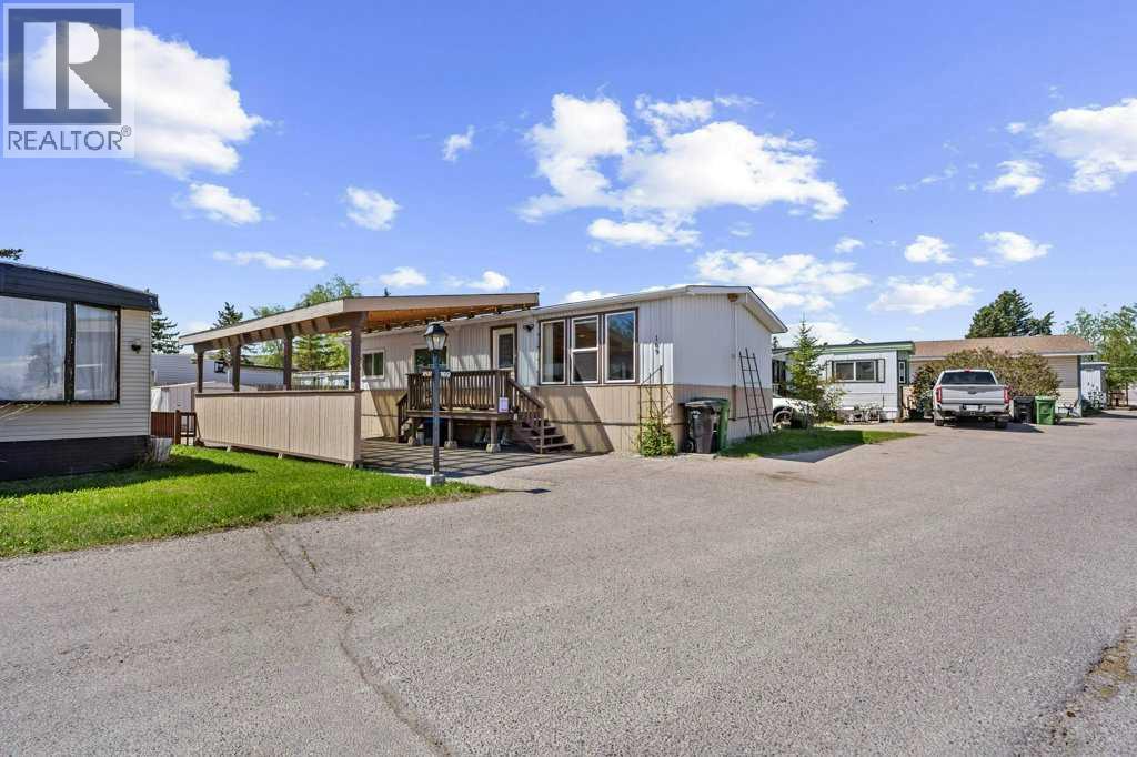 169, 3223 83 Street NW, Calgary, Alberta  T3B 5N2 - Photo 1 - A2311632