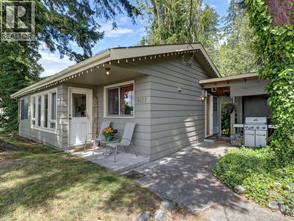 8622 Espl Merry Island, Halfmoon Bay, British Columbia  V0N 1Y1 - Photo 2 - R3124484