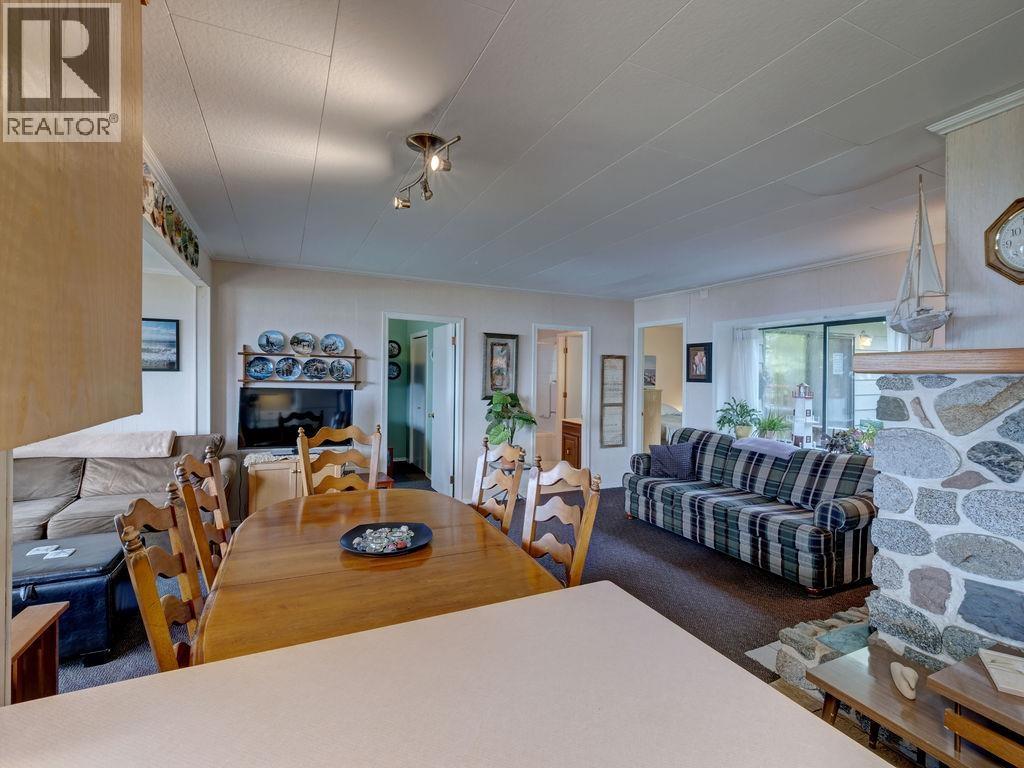 8622 Espl Merry Island, Halfmoon Bay, British Columbia  V0N 1Y1 - Photo 7 - R3124484