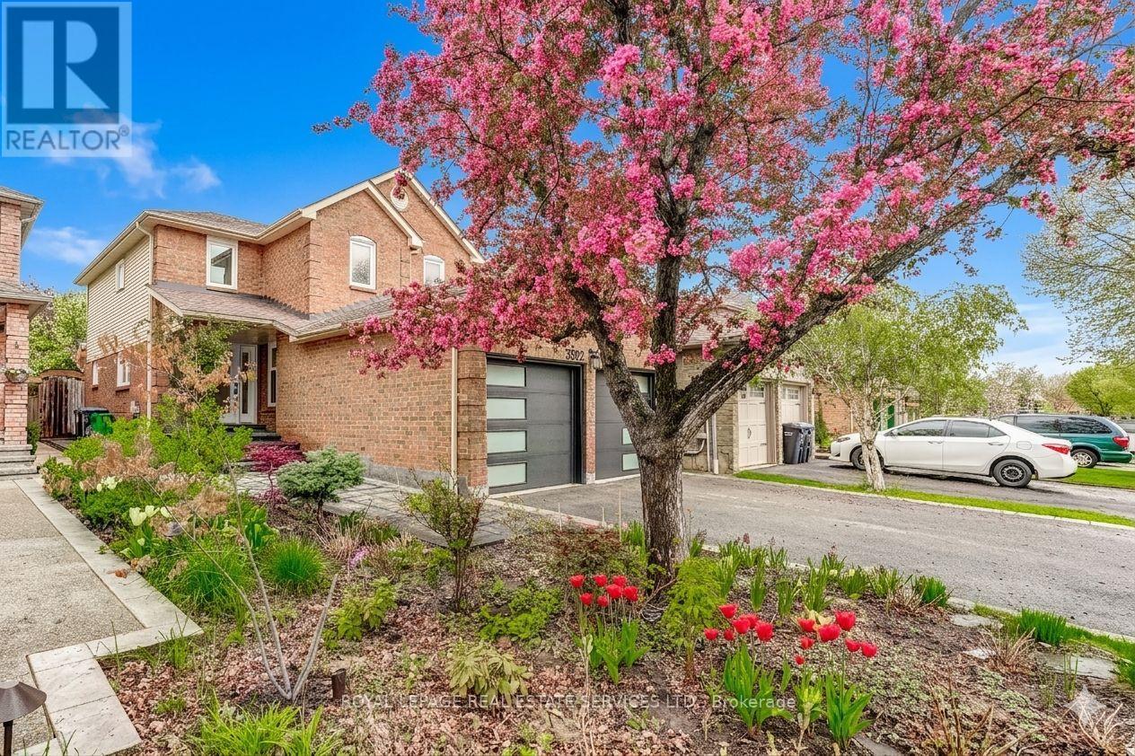 3592 Cherrington Crescent, Mississauga, Ontario  L5L 5C4 - Photo 4 - W13138408