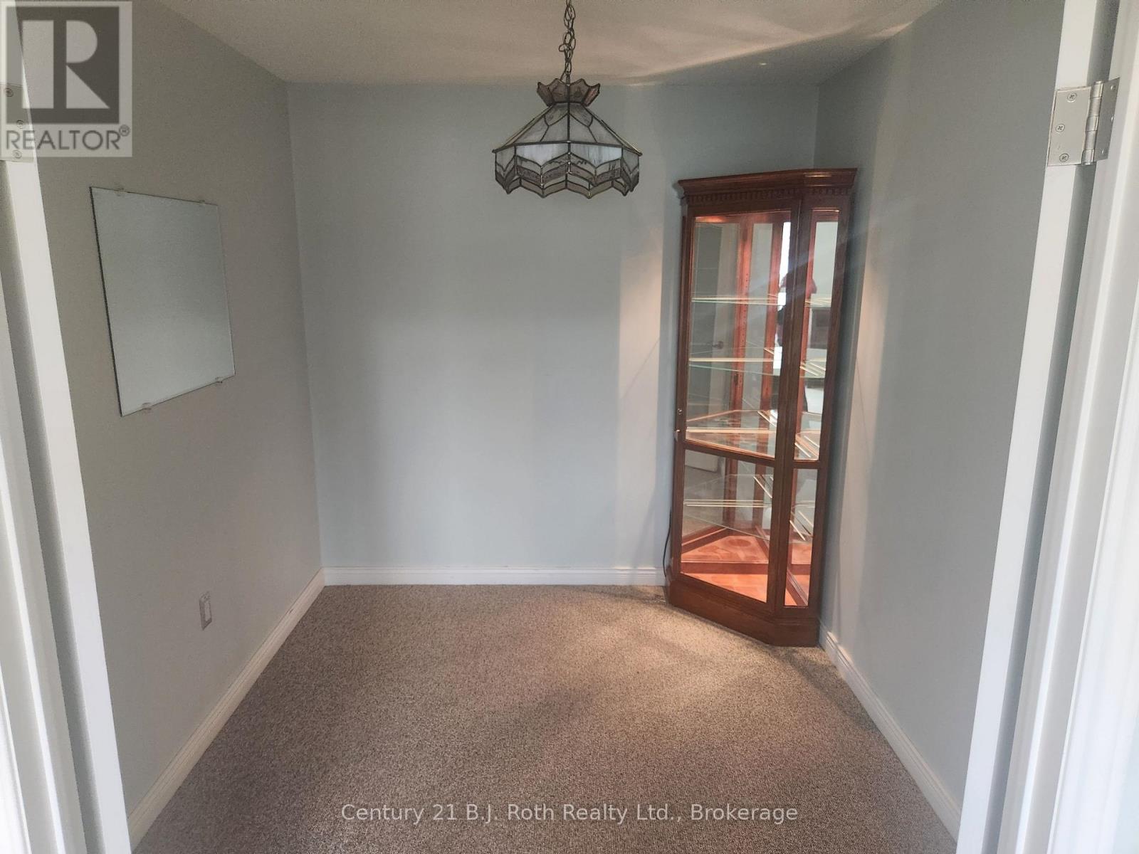 F103 - 101 Thompsons Road, Penetanguishene, Ontario  L9M 1K1 - Photo 8 - S13139876