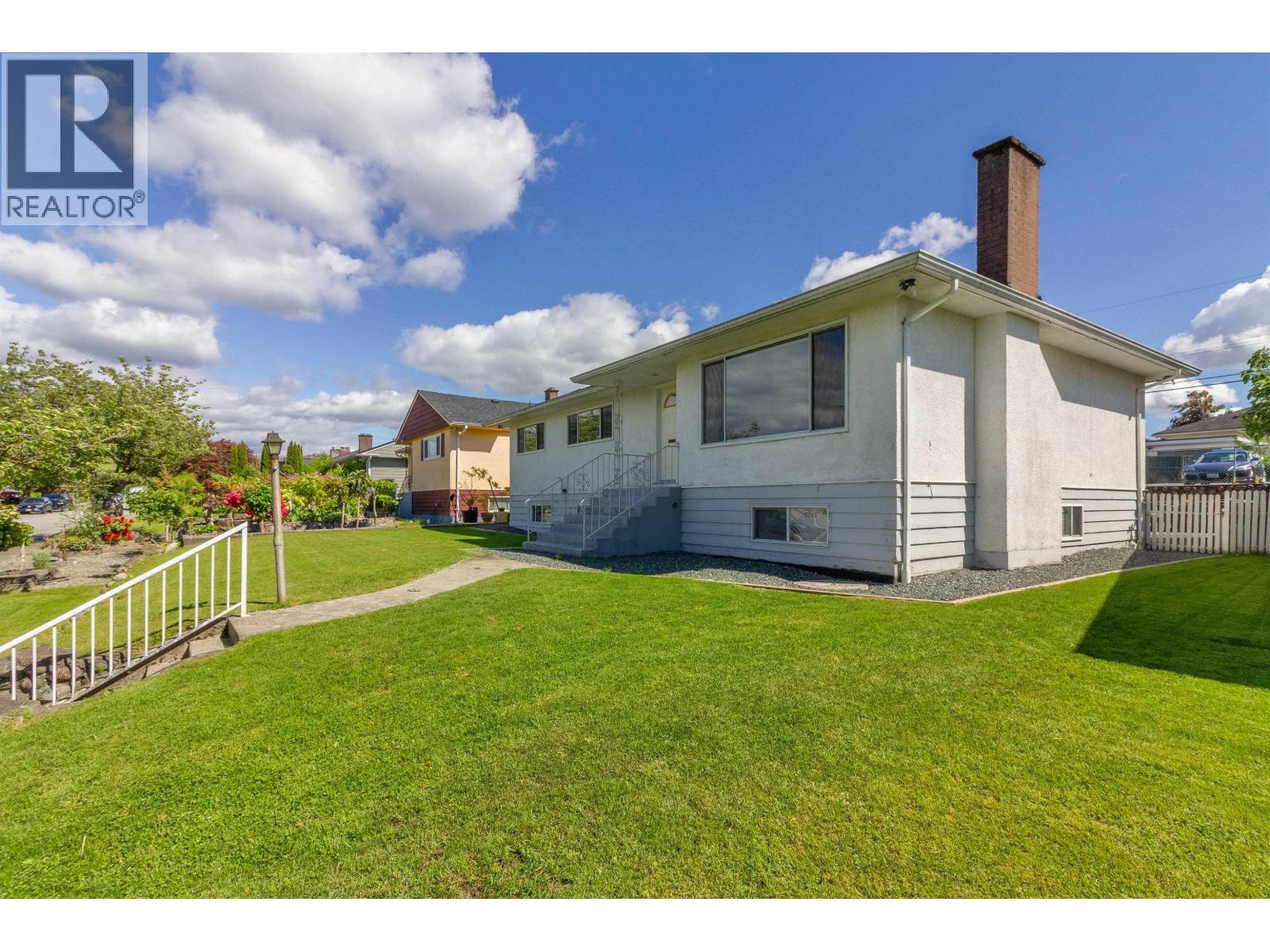 4810 Fairlawn Drive, Burnaby, British Columbia  V5C 3R8 - Photo 36 - R3076034