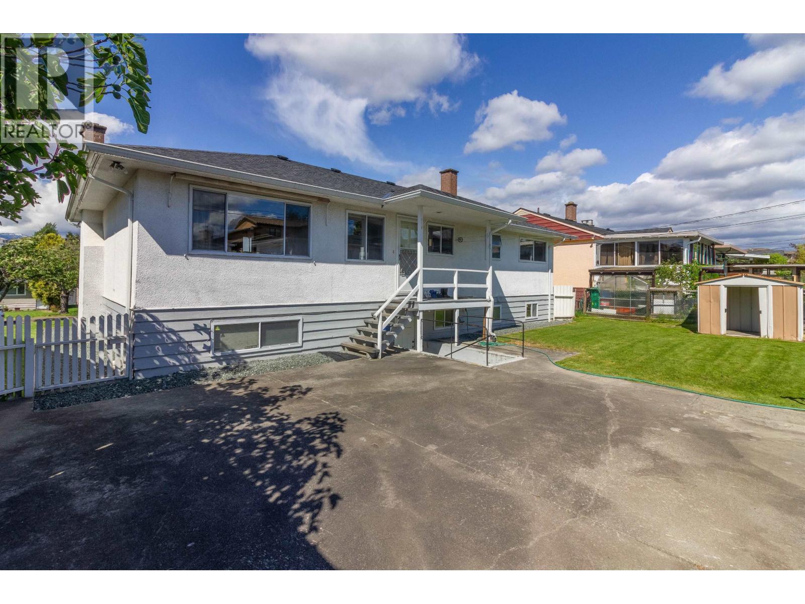 4810 Fairlawn Drive, Burnaby, British Columbia  V5C 3R8 - Photo 31 - R3076034