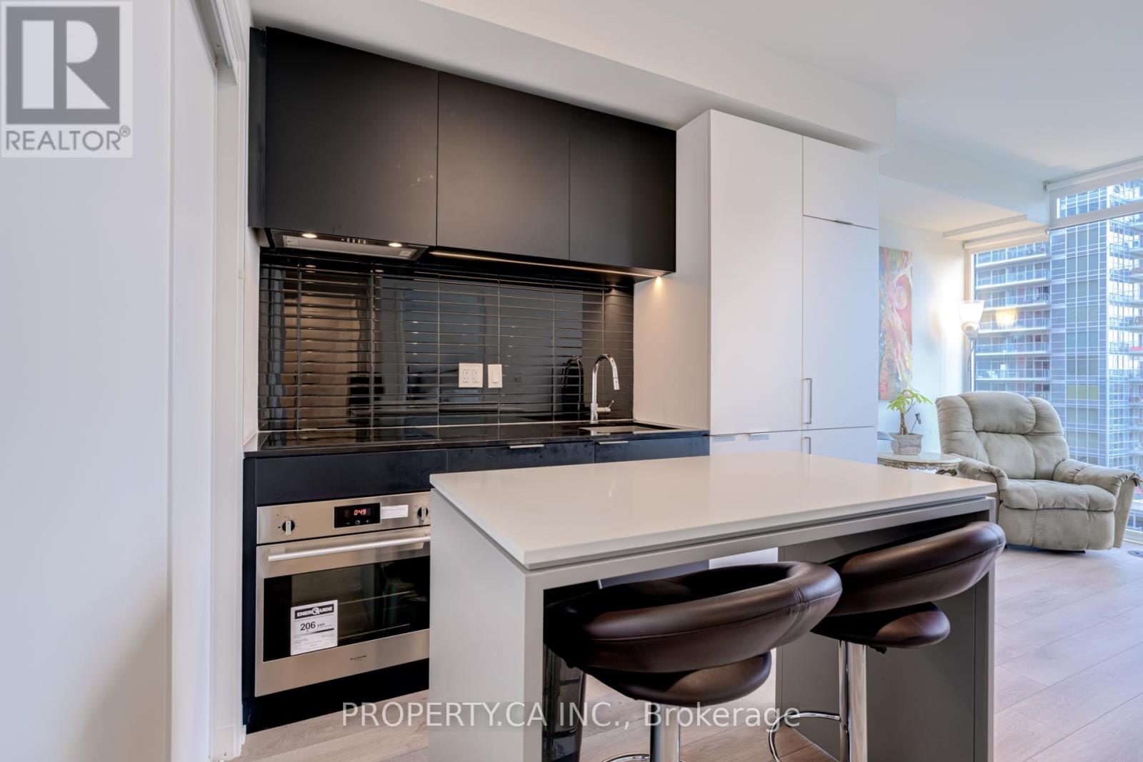 719 - 33 Helendale Avenue, Toronto, Ontario  M4R 0A4 - Photo 15 - C13139900