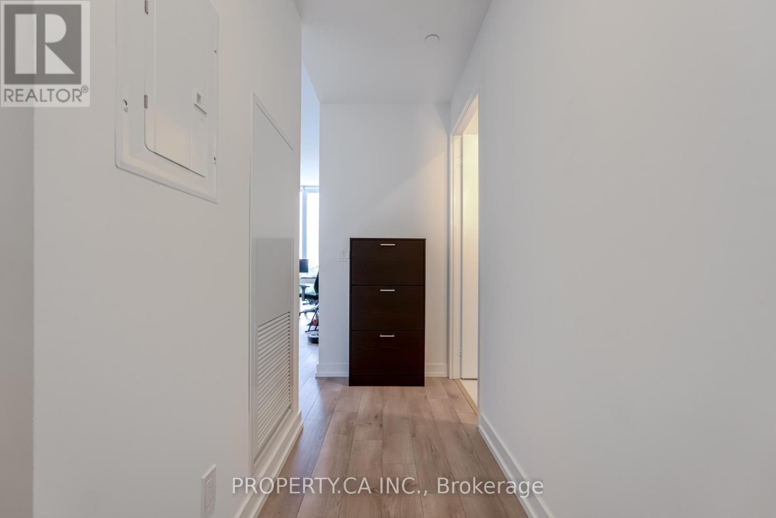 719 - 33 Helendale Avenue, Toronto, Ontario  M4R 0A4 - Photo 7 - C13139900
