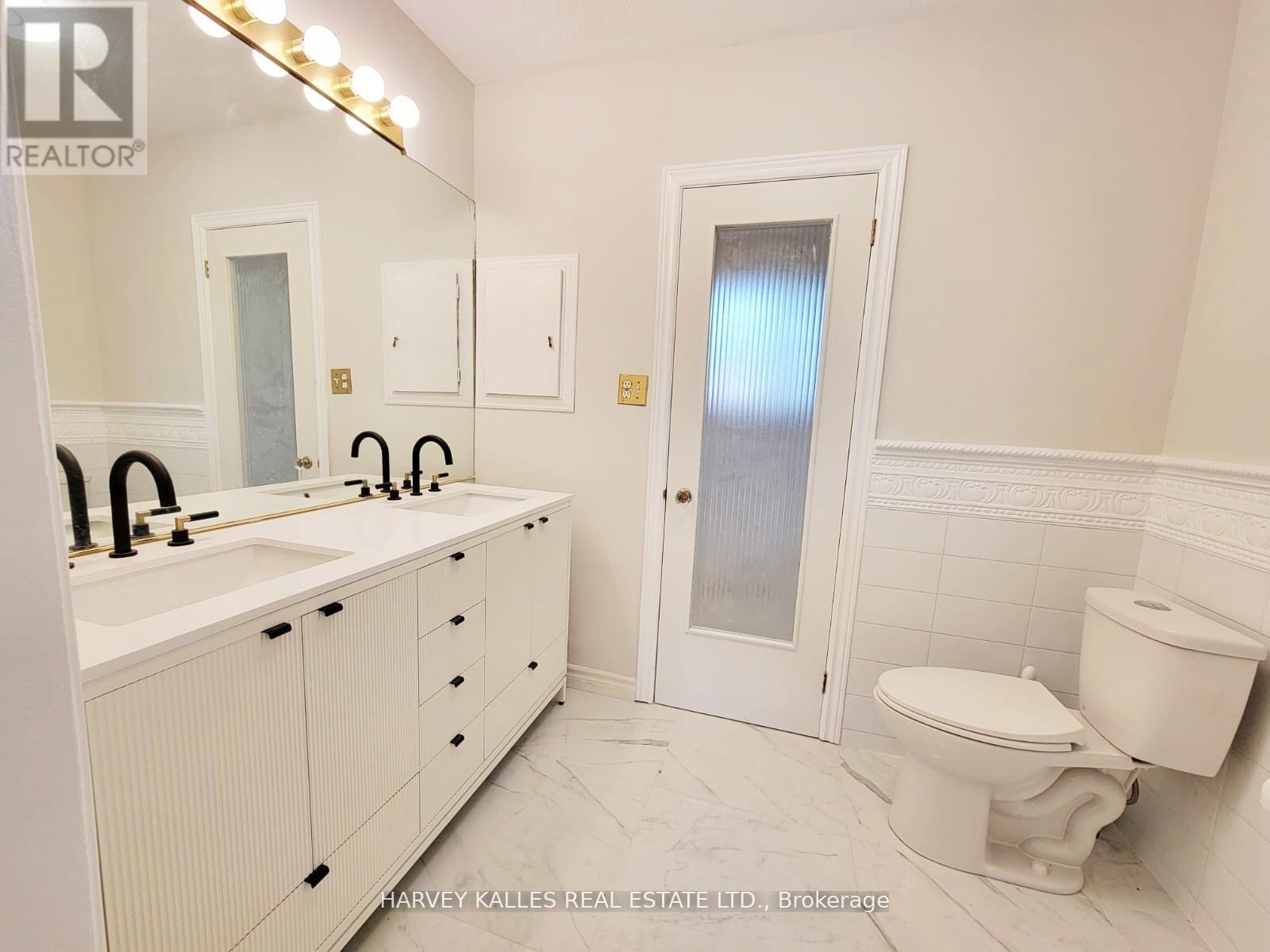 48 Forest Grove Drive, Toronto, Ontario  M2K 1Z3 - Photo 4 - C13139908