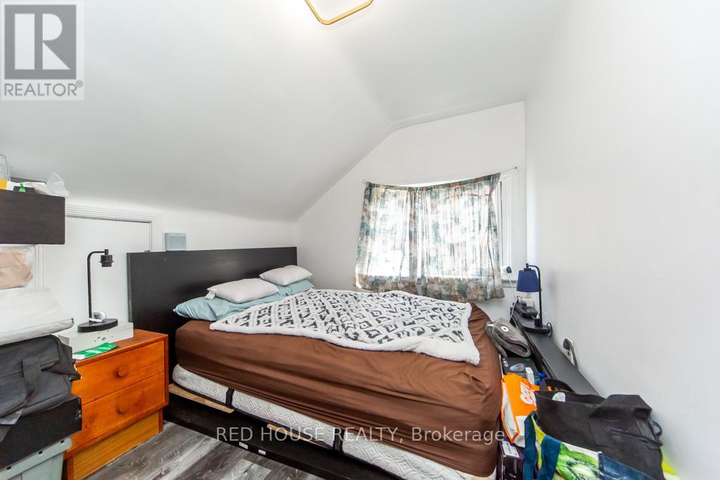 40 North Woodrow Boulevard, Toronto, Ontario  M1K 1W3 - Photo 19 - E13138462