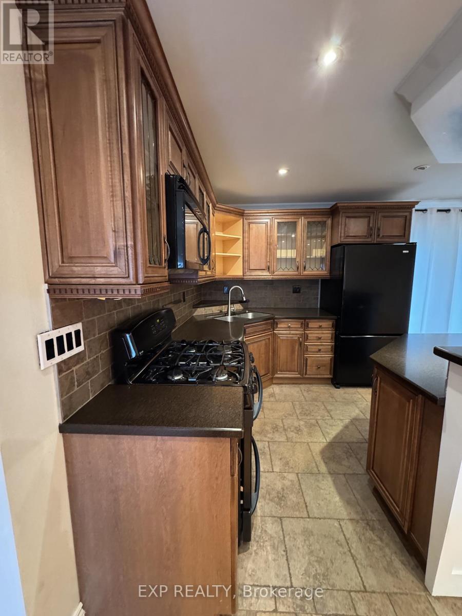 1175 Pinegrove Road, Oakville, Ontario  L6L 2W3 - Photo 5 - W13139872